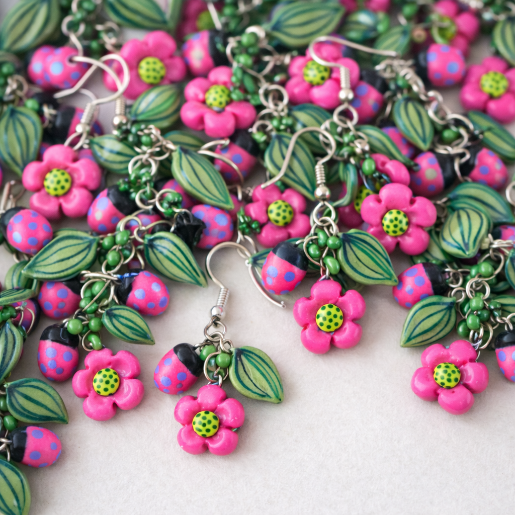 The Lady and Her Bug - Yellow M - Image 4